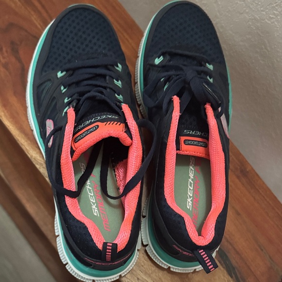 Skechers Women's Flex Sole Navy and Coral Athletic Shoes - Picture 4 of 4